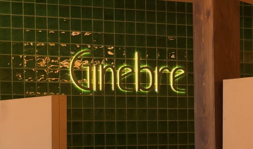 Foto cartel luminoso Ginebre